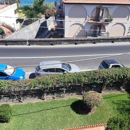 B&B Sea Terrace Aci Castello Eksteriør bilde